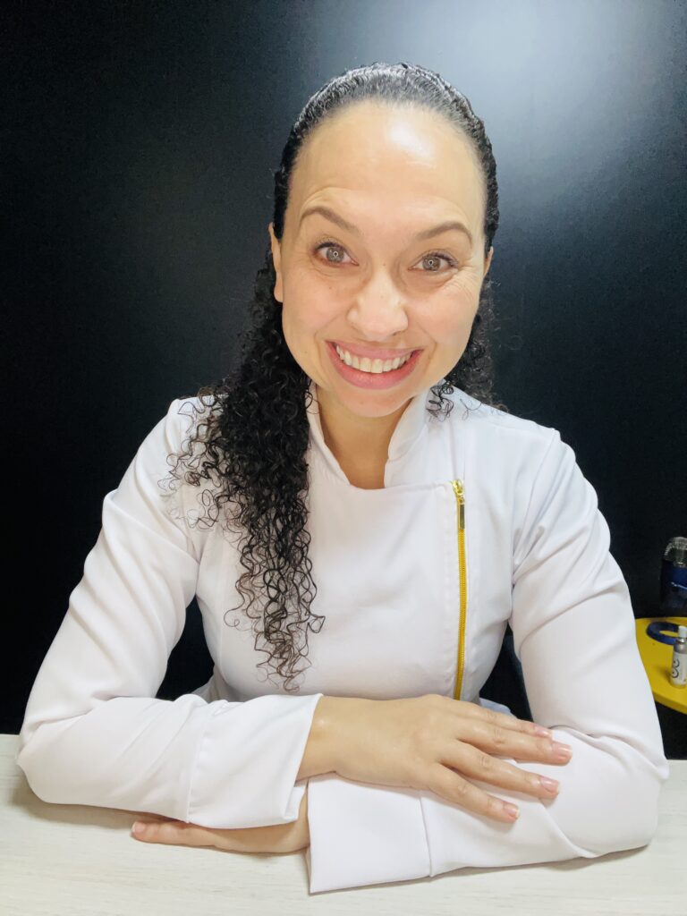 Vanessa Gaudiano Nutricionista CRN-8 16541 e Fitoterapeuta Clínica